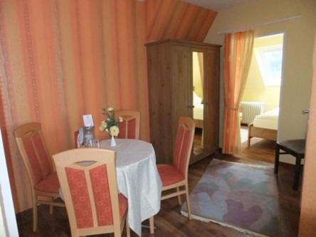 Hotel Strandhof M\u00F6hnesee Möhnesee Zimmer foto